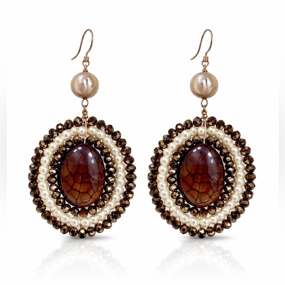 ⚜️ Elegant Brown and Cream Beaded Earrings